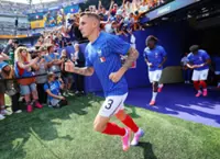 Soccer-PSG sign France defender Digne on three-year contract