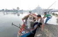 Unhealthy air recorded in two states