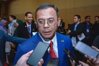 Among the political 'bomoh' speculations, Amirudin says Pakatan is open to discussing any alliance