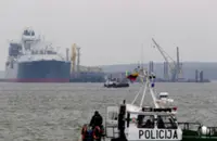 Analysis-Poland and Baltics shield infrastructure, fearing a Russian false-flag strike