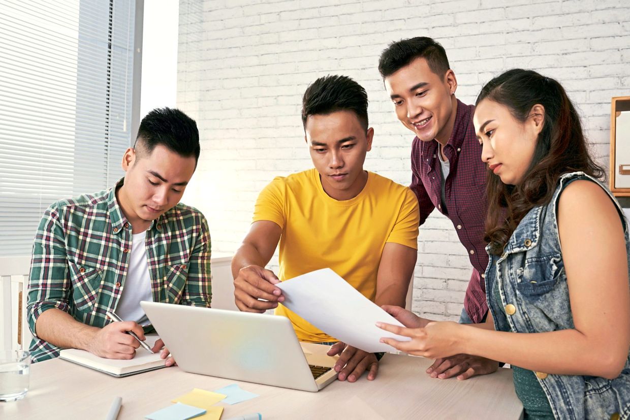 Many young professionals are looking for meaningful work, opportunities to build future-ready skills, workplace flexibility and clear career pathways. Photo: Magnific