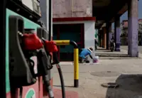 US fuel exports to Cuba spur chaotic black market