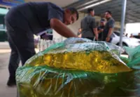 Cops bust racket converting RM2.50 subsidised oil into fake used oil