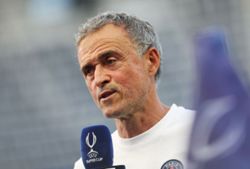 Soccer-PSG boss Luis Enrique does not expect top-level Super Cup game due to lack of preparation