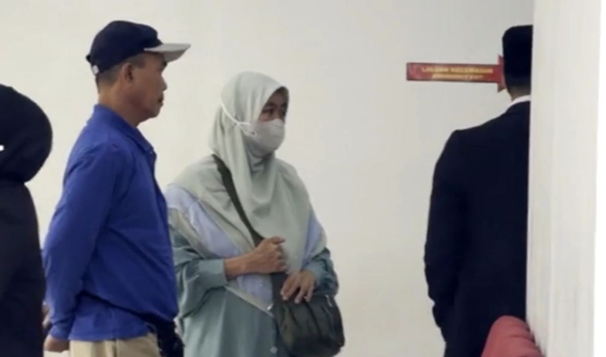 Photo: thestar.com.my Malaysia Couple Fined RM5,000 Each for Illicit Sex in Mosque Mortuary