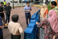 MCA donates 100 chairs to Taiping Hospital after people seen sitting on floor