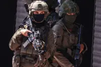 Israeli army seizes 16 Palestinian homes, converts them into military posts