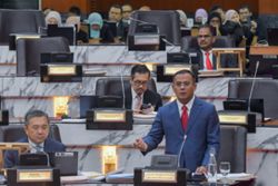 Put an end to racial and identity politics, says Selangor MB