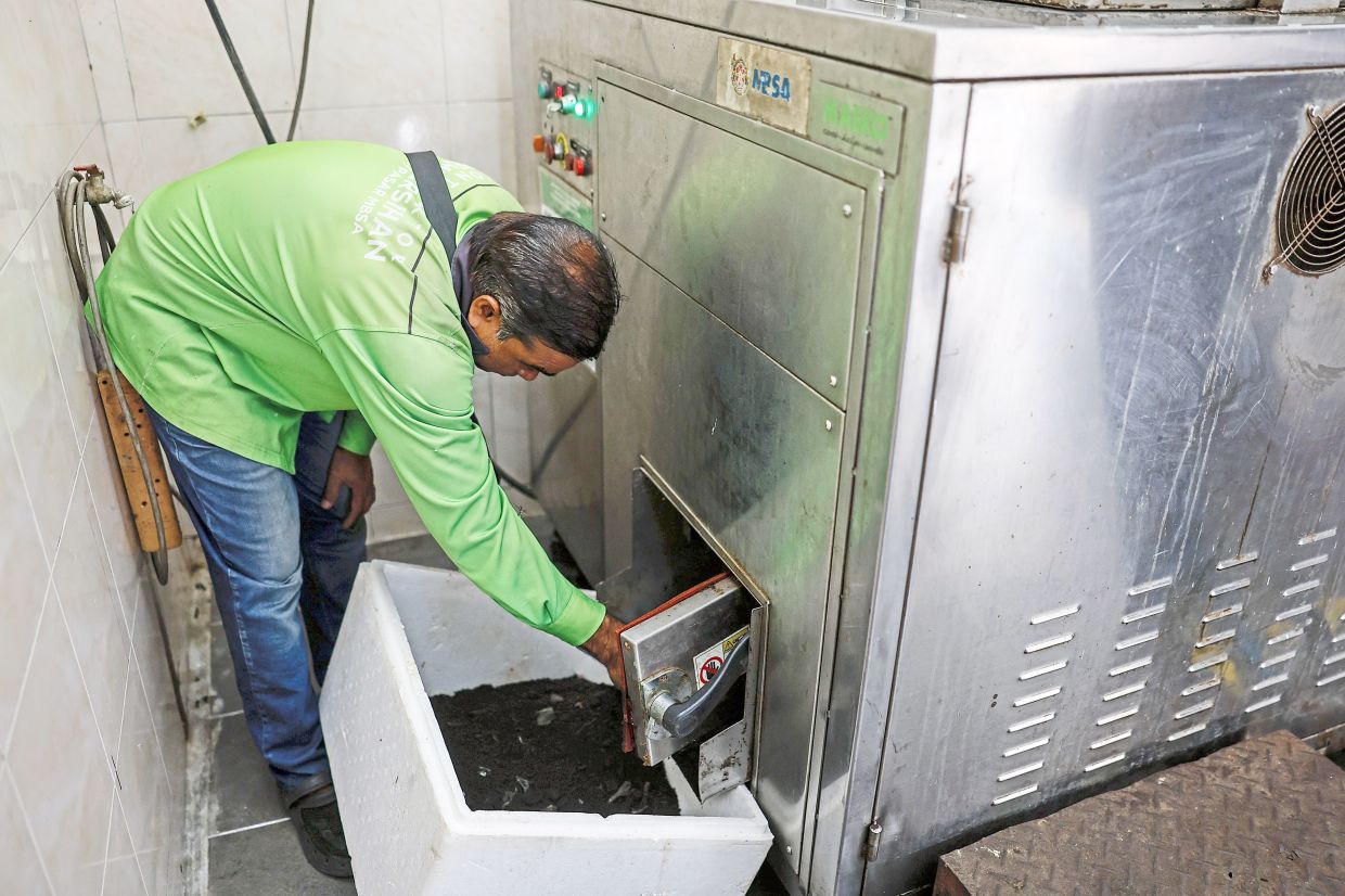 MBSA operates nine composting centres equipped with 10 composting machines of varying capacities at several markets and council-owned food stalls.