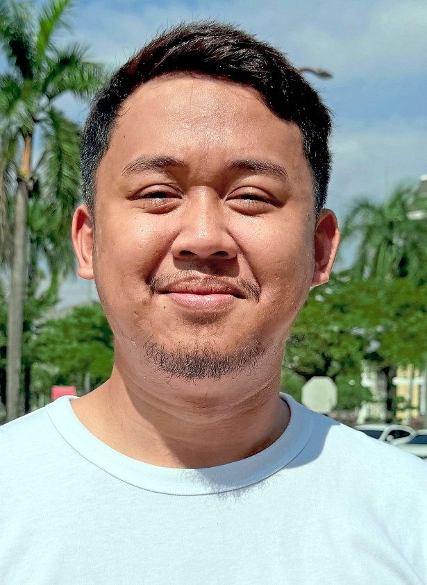 Iszlan Adli only realised that the drain cover in Greentown Avenue was broken after driving over it.