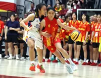 Bigger pressure but Elaine and Co defend title in convincing fashion