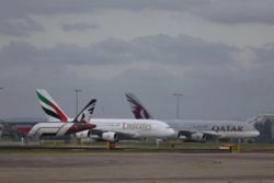 Australia probes three near-misses at Sydney Airport