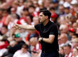 Soccer-New boss Iraola aiming to re-ignite Liverpool challenge as new season looms