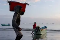 Between cartel threats and US airstrikes, Ecuador fishermen have nowhere to hide