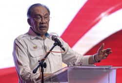 Listen to the rakyat and make changes, Anwar tells PKR leaders