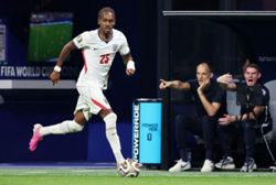 Soccer-Inter sign England's Spence from Tottenham