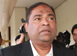 My father is not being held by MACC, says former Baling MP's son
