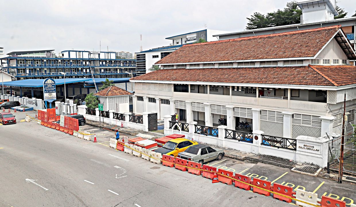Klang heritage building to be manually dismantled, rebuilt at new site
