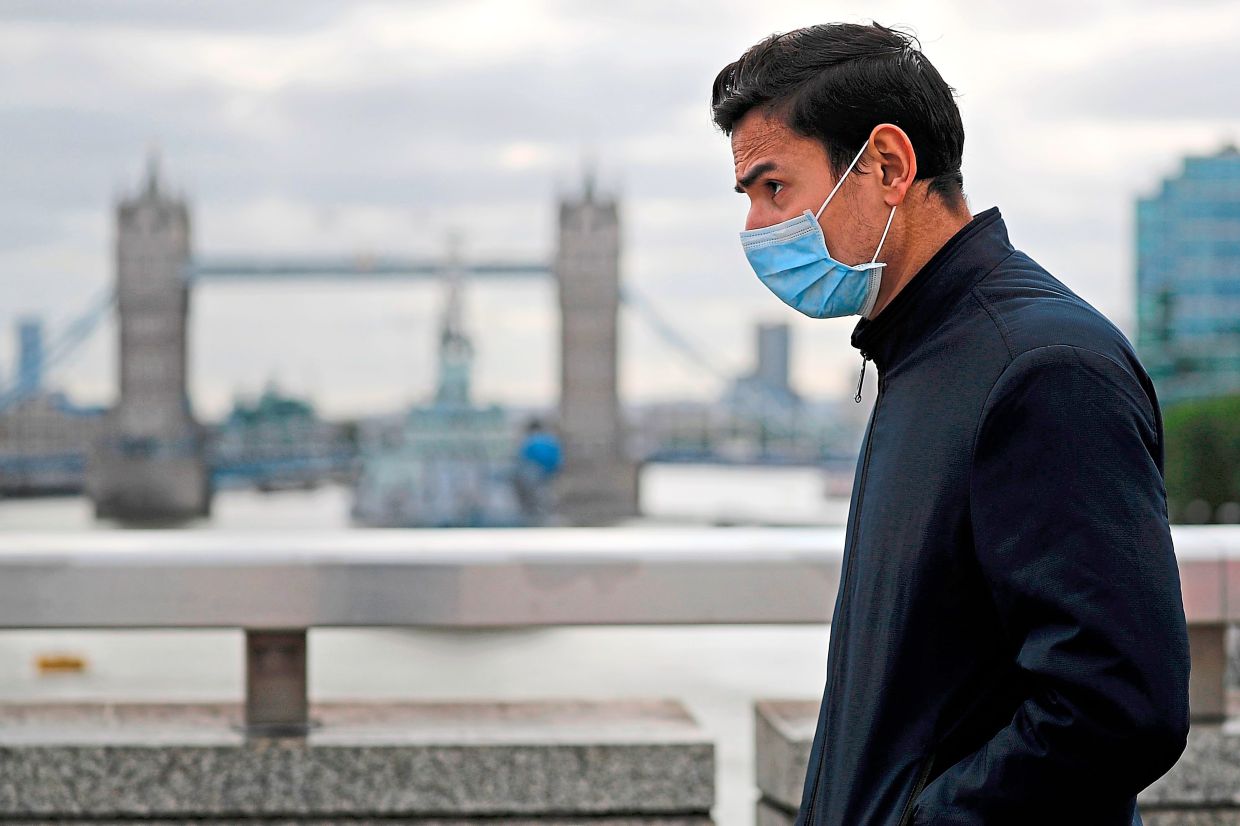 Landing a first job is getting pricier in UK — GLOBAL — Aslikannih