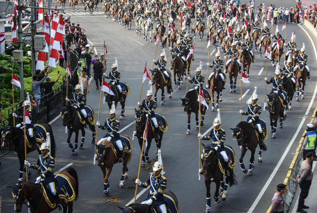 Mounted infantry troops march on Aug 17, 2026, from the National Monument to the Merdeka Palace in Central Jakarta ahead of the annual flag-hoisting ceremony to commemorate the 81st Independence Day. - Antara