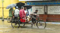 Heavy rain paralyses Kolkata, waterlogging disrupts traffic; weatherman forecasts more intense showers