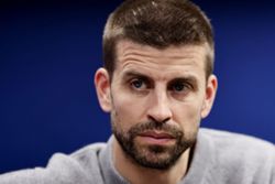 Chess-Former Spain defender Pique joins chess investment boom