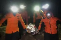 16 hikers hit by hypothermia, injuries during Indonesia independence day climb