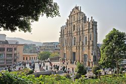 Discover Hong Kong, Guangdong and Macao in a single trip