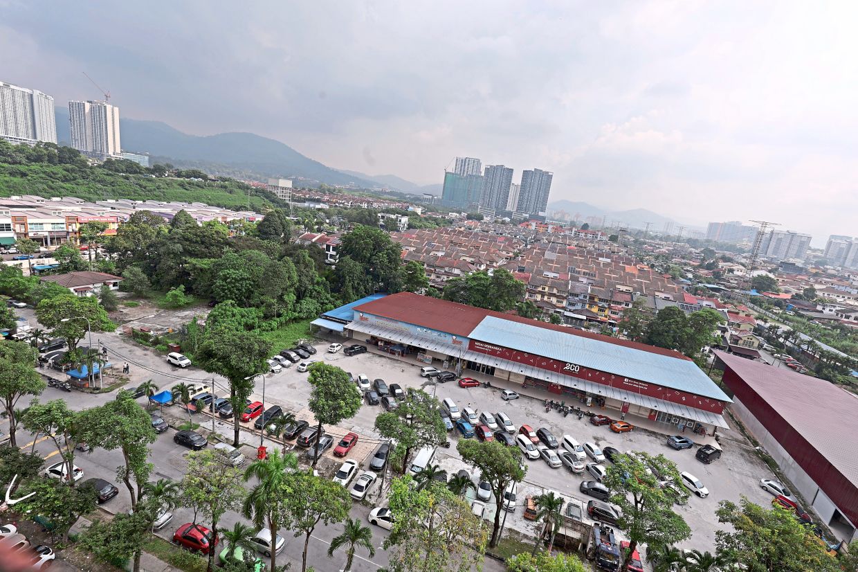‘Turn leased plot into public park’