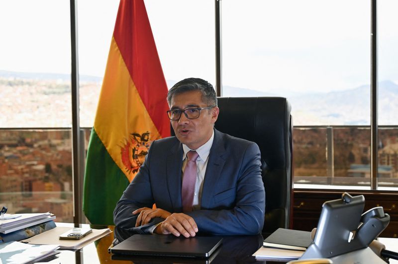 Bolivia lawmakers likely force economy minister's removal in setback for President Paz
