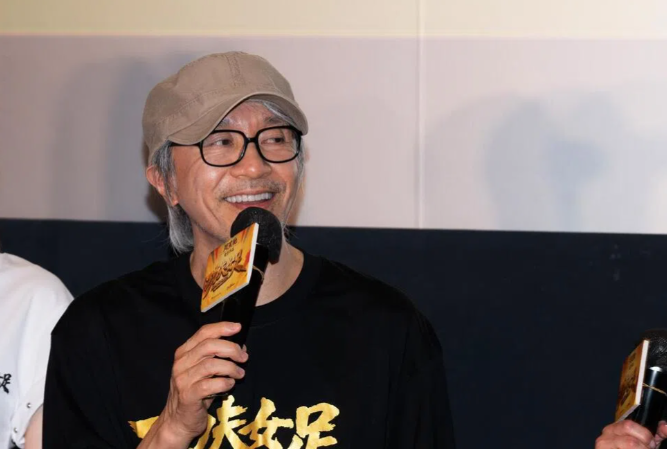 Film-maker Stephen Chow introducing his movie 'Kung Fu Soccer' in Hong Kong on Aug 8. Photo: Handout
