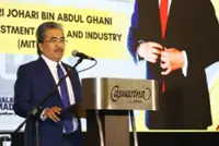 Perak’s REE potential needs skilled partners, technology, says Johari