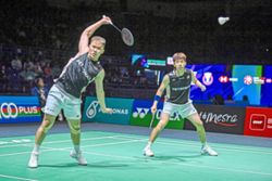 Aaron-Wooi Yik enter quarters after Tee withdraws due to food poisoning
