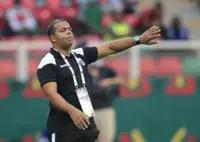Soccer-World Cup surprise package Cape Verde name Bettencourt as coach