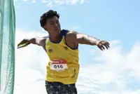 Firdaus shakes off food poisoning to throw his way to first Sukma gold