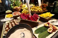 Should diabetics avoid eating fruits? 