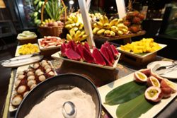 Should diabetics avoid eating fruits? 