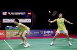 Reliable Aaron-Wooi Yik assure bronze after reaching semis in worlds