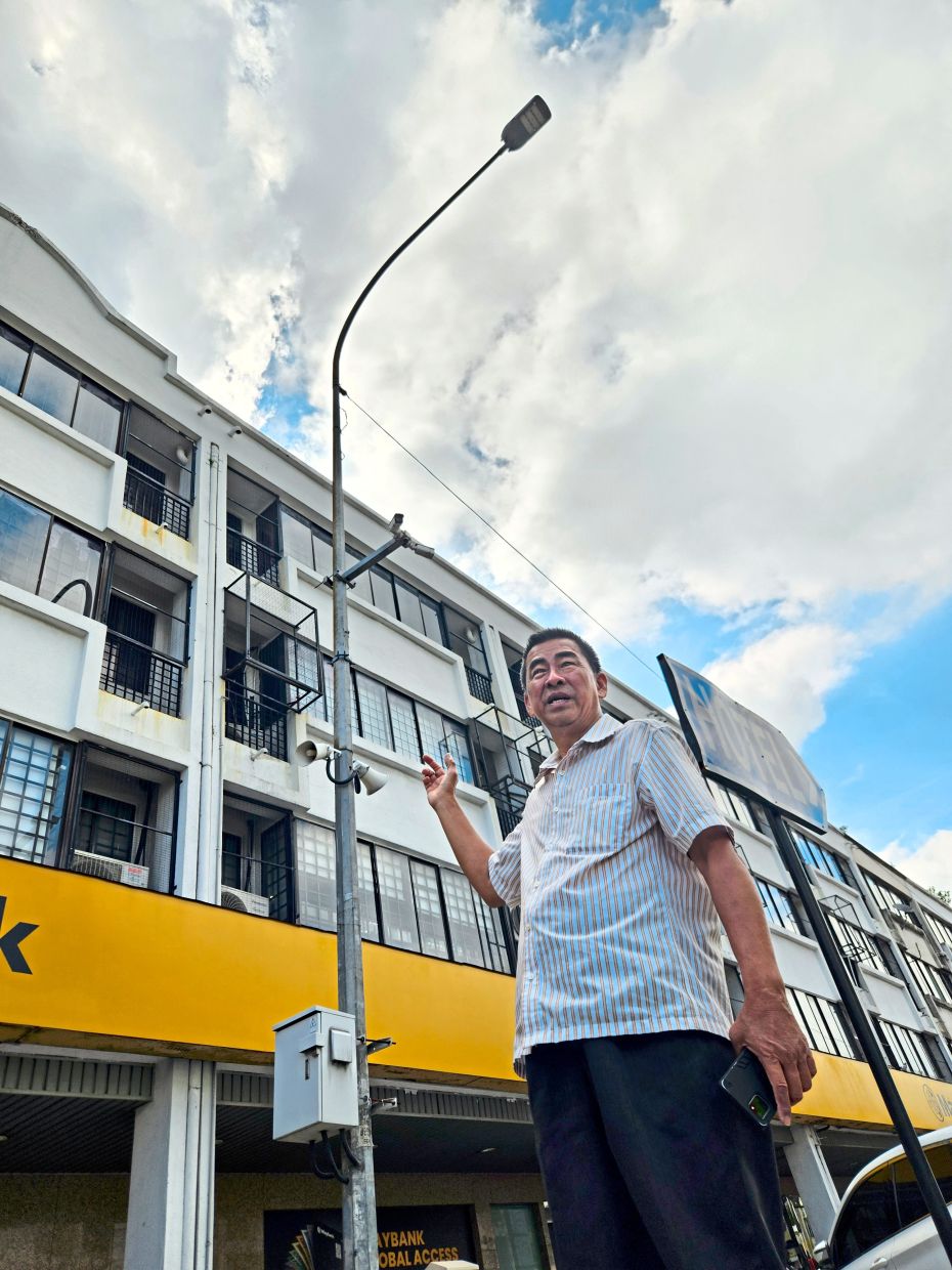 Yee had raised concerns over faulty street lamps along several roads around the Kuala Lumpur Wholesale Market in Pusat Bandar Utara, Selayang.