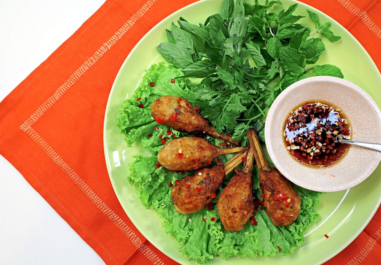 Sugarcane prawns, a juicy treat perfect with fresh herbs, lettuce and ‘nuoc cham’.