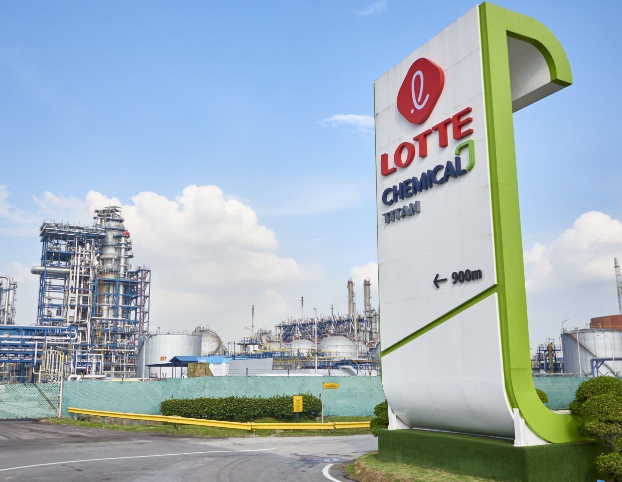Lotte Chemical Revives Sale Plans for Malaysian Unit Amid Asian Petrochemical Restructuring