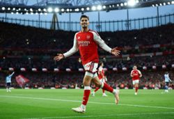 Soccer-Arsenal sweep Coventry aside to start title defence with 3-0 win