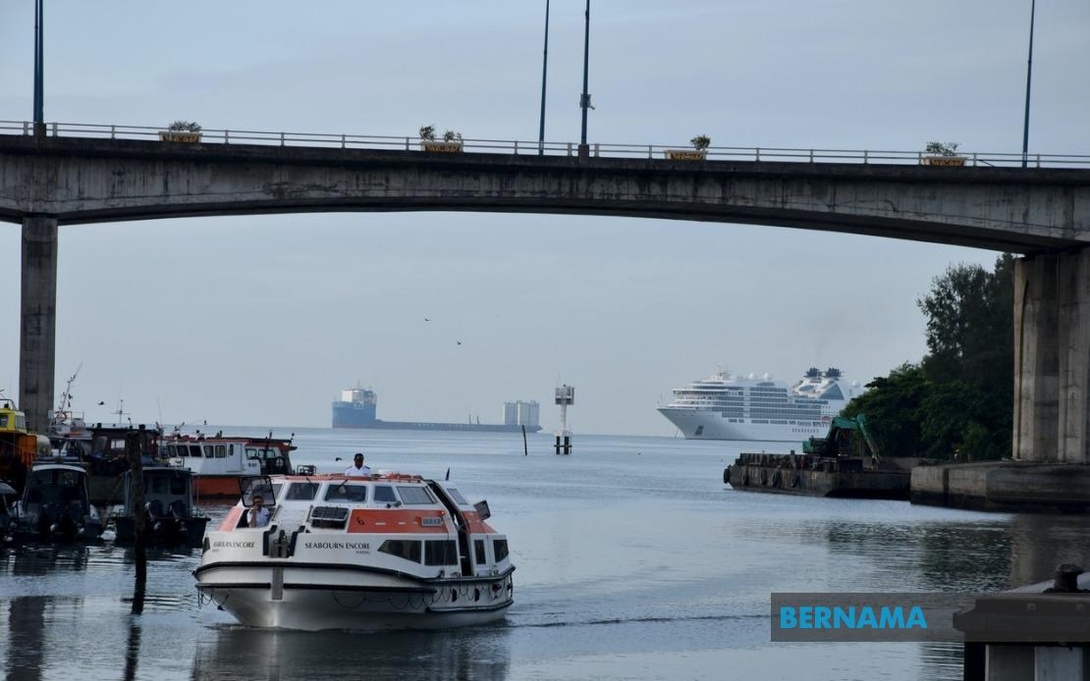 Dumai and Batam Identified as Key Routes for Smuggling Indonesians to Malaysia