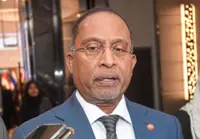 Zambry: Auku review goes beyond students’ needs