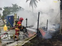 Scrap storage yard in Klang razed in fire
