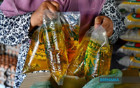 Four nabbed, 3.4 tonnes of cooking oil seized in raid on smuggling ring in Terengganu