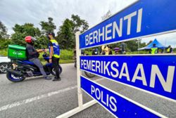 Police issue 75 summonses, seize 31 bikes in anti-illegal racing ops on Second Link