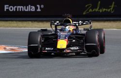 Motor racing-Zandvoort bows out after 'final lap' Dutch GP party