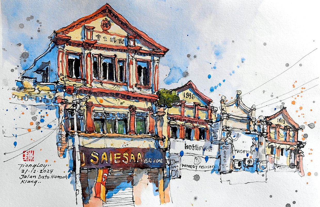 Tan’s 2024 depiction of a row of shophouses in Jalan Dato Hamzah, Klang.