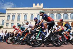 Cycling-Vuelta third stage abandoned after hailstorm in Pyrenees